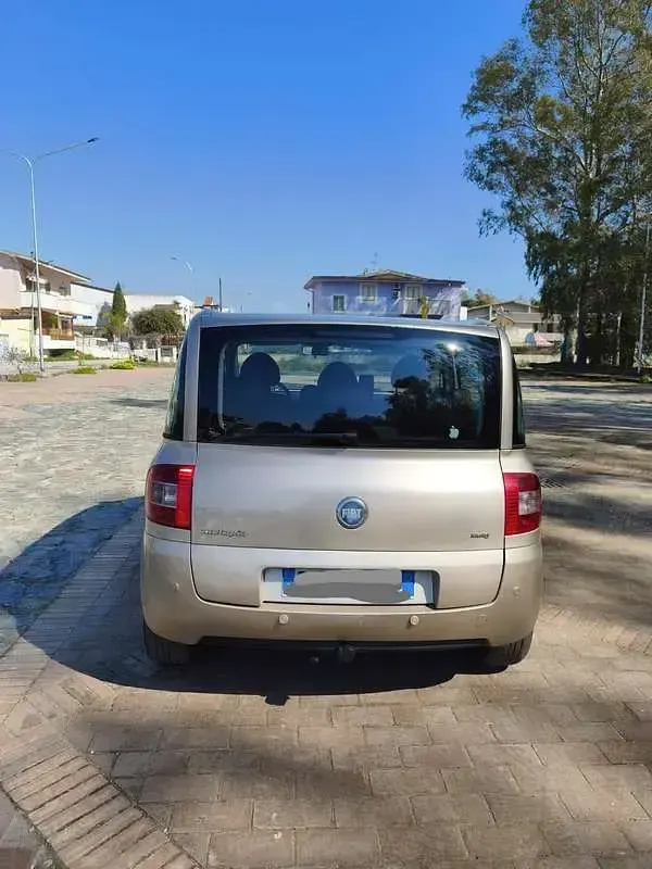Usata Fiat Multipla Active 120 CV (88 kW) 2010 Monovolume