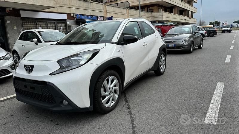 Gebraucht Toyota Aygo X Lounge 72 PS (52 kW) 2022 Weiß SUV