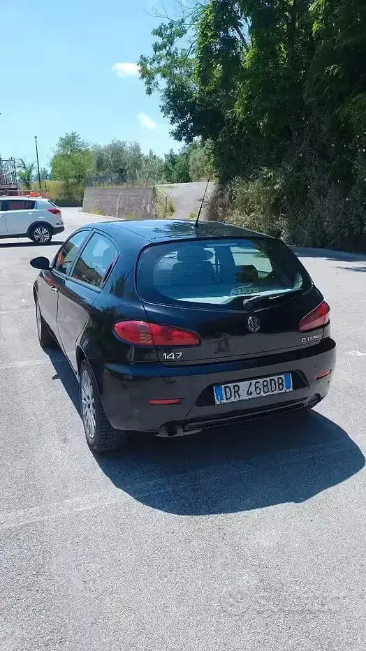 Usata Alfa Romeo 147 120 CV (88 kW) 2008 Nero Utilitaria
