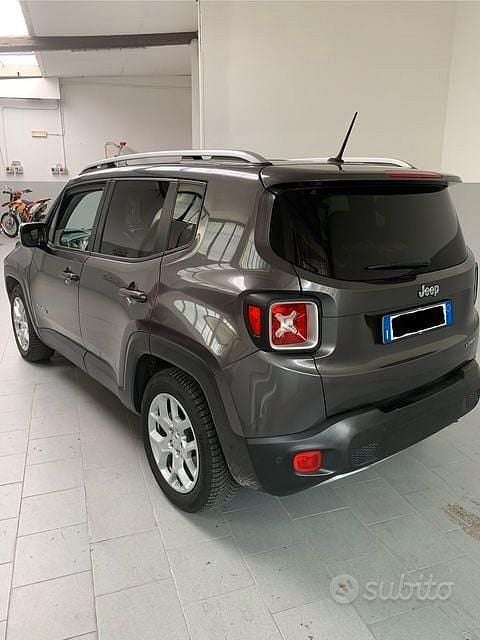 Usata Jeep Renegade 140 CV (102 kW) 2016 Grigio SUV