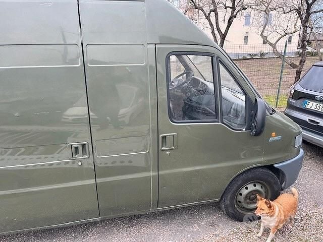 Usata Fiat Ducato 122 CV (89 kW) 2000 Verde Furgone