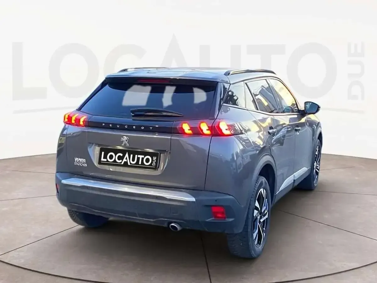 Brugt Peugeot 2008 Allure 131 HK (96 kW) 2022 Grå SUV