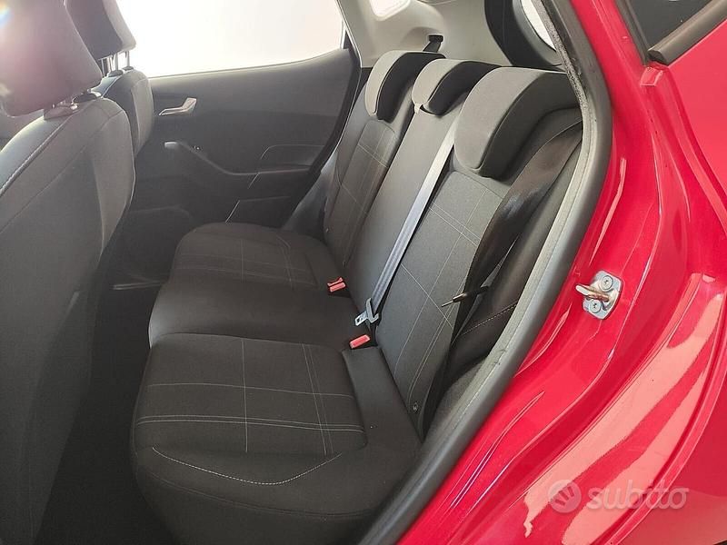 Usata Ford Fiesta 86 CV (63 kW) 2020 Rosso Utilitaria