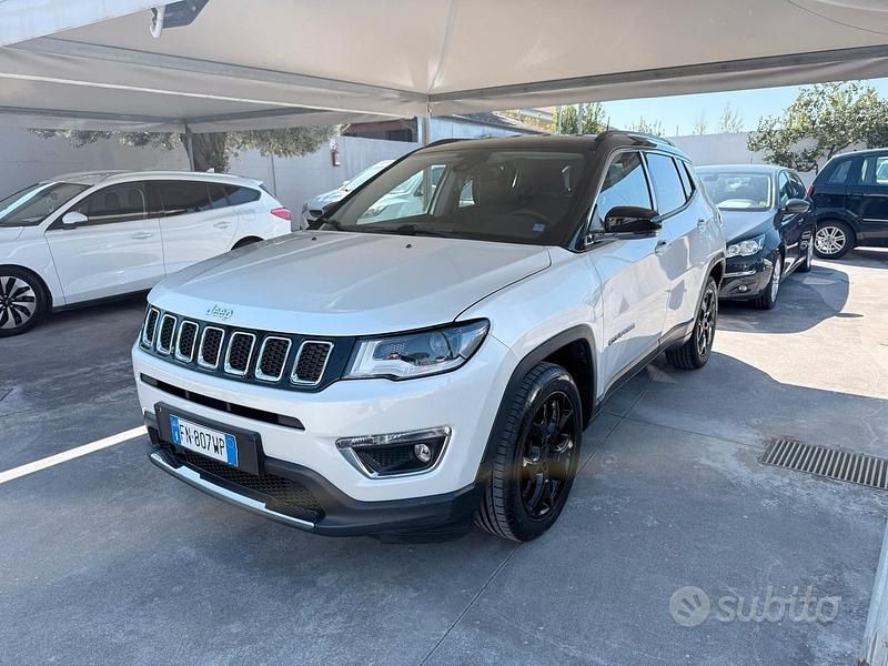 Usata Jeep Compass Limited 120 CV (88 kW) 2018 Beige SUV