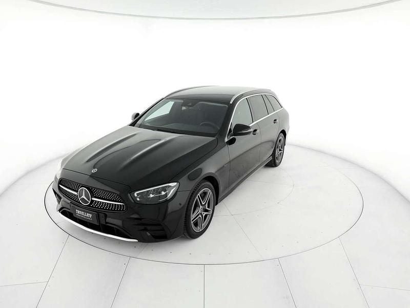 Usata Mercedes E300 Premium 194 CV (142 kW) 2020 Nero Station wagon