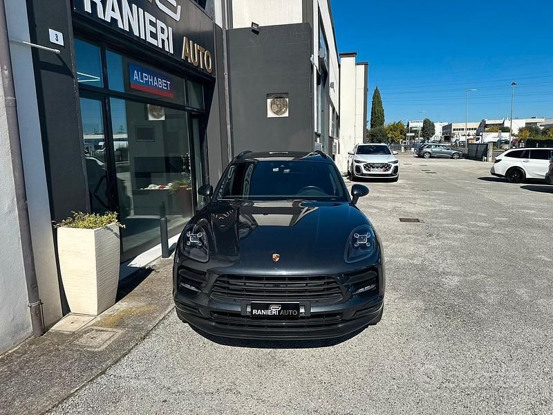 Usata Porsche Macan 245 CV (180 kW) 2021 Grigio SUV