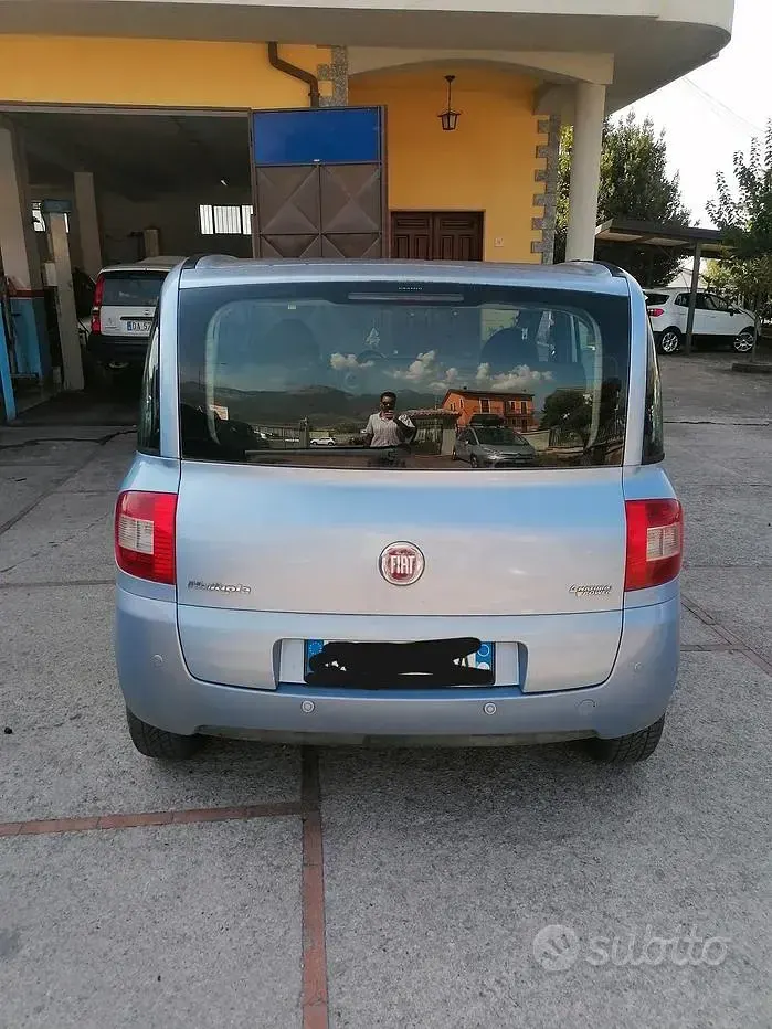 Usata Fiat Multipla 103 CV (75 kW) 2008 Bluazzurro Monovolume