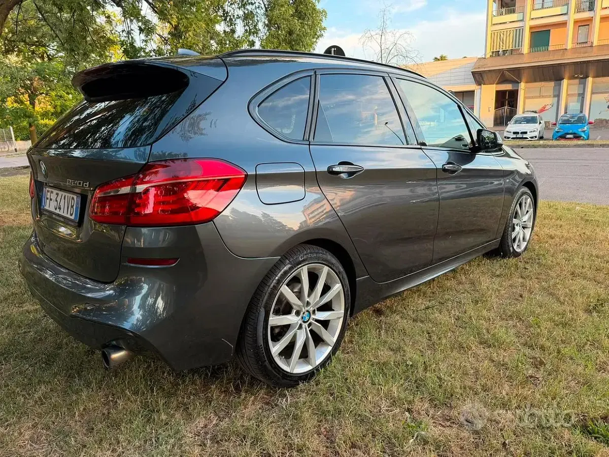 Usata BMW 220 Luxury Line 190 CV (139 kW) 2016 Grigio Monovolume