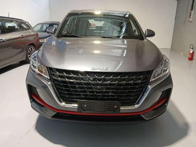 Blu/azzurro Usata 2024 DFSK Fengon Tre volumi | 19.900 € - Immagine 1/4