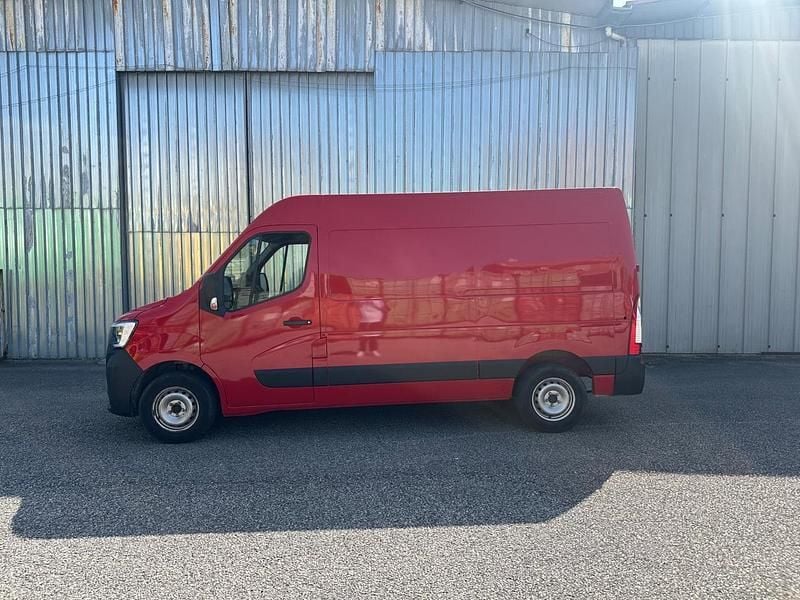 Usata Renault Master 136 CV (100 kW) 2022 Rosso Monovolume