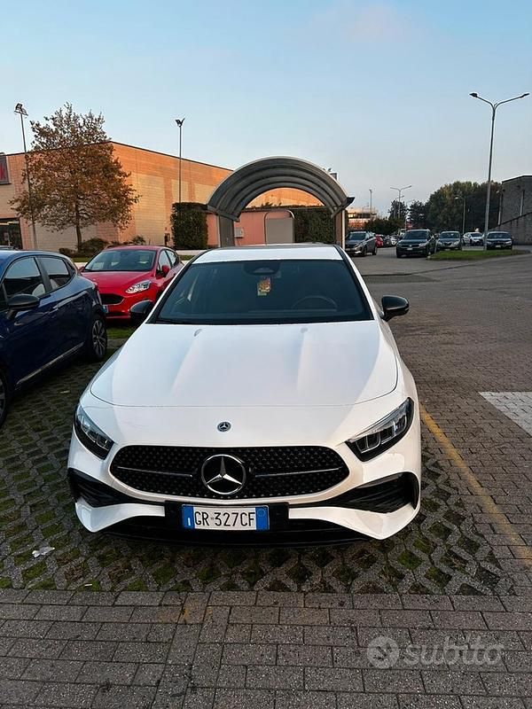 Usata Mercedes A180 AMG line 136 CV (100 kW) 2023 Bianco Berlina