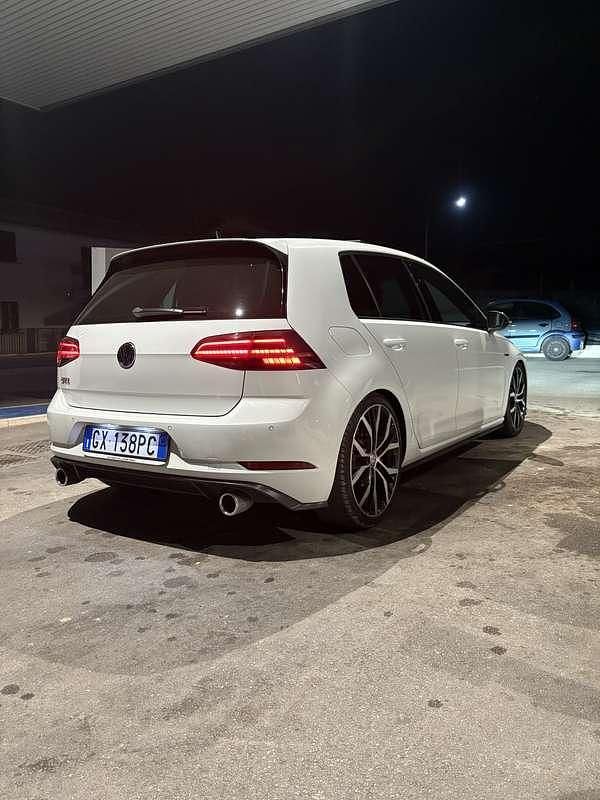 Usata VW Golf VIII GTI 245 CV (180 kW) 2020 Bianco Berlina