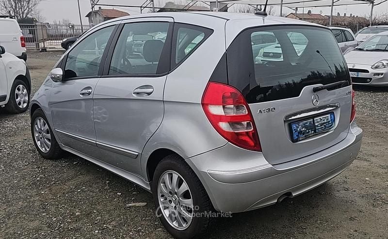 Usata Mercedes A180 Advantage 109 CV (80 kW) 2007 Argento Monovolume