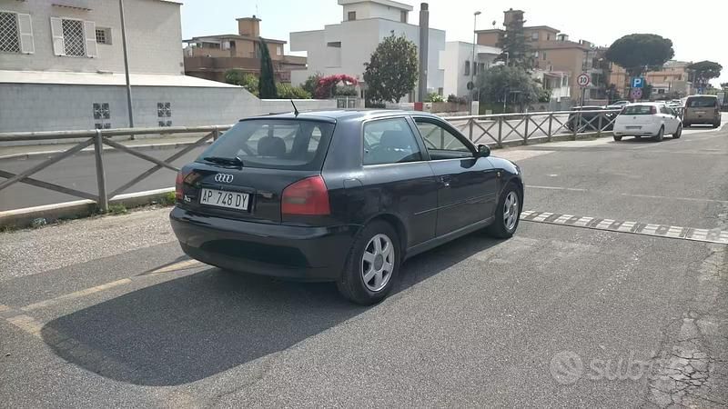 Usata Audi A3 101 CV (74 kW) 1998 Blu Utilitaria