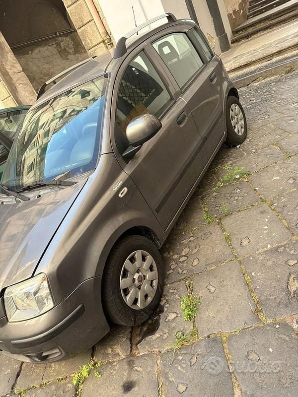 Begagnad Fiat Panda 2011 Grå Halvkombi