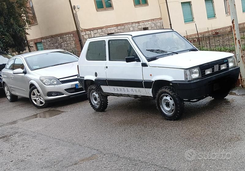 Usata Fiat Panda 4x4 50 CV (36 kW) 1991 Bianco Utilitaria