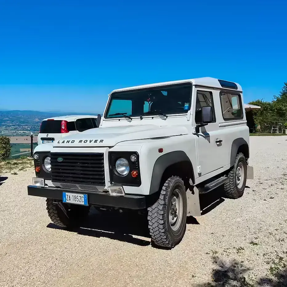 Usata Land Rover Defender 150 CV (110 kW) 2014 Bianco Station wagon