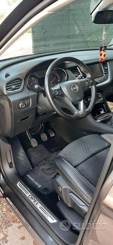 Usata Opel Grandland X 131 CV (96 kW) 2018 Grigio SUV