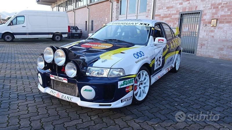 Usata Mitsubishi Lancer Evolution 300 CV (220 kW) 1999 Bianco Berlina