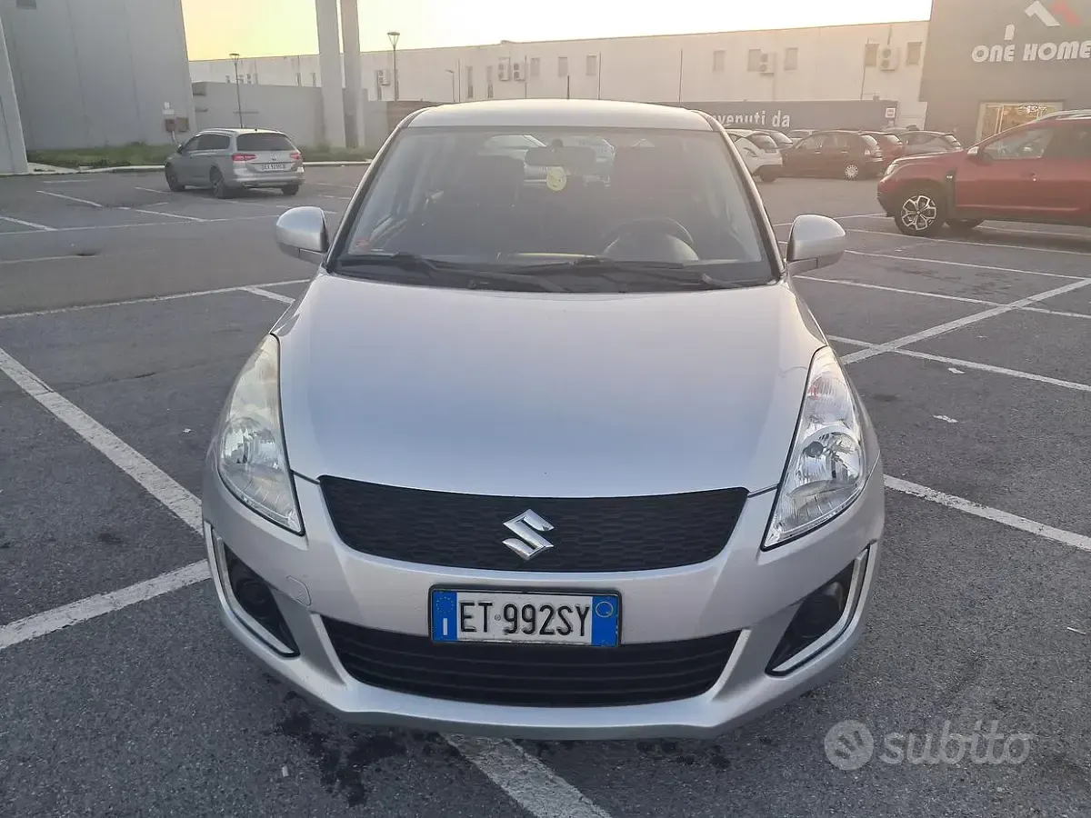 Usata Suzuki Swift 94 CV (69 kW) 2014 Grigio Utilitaria