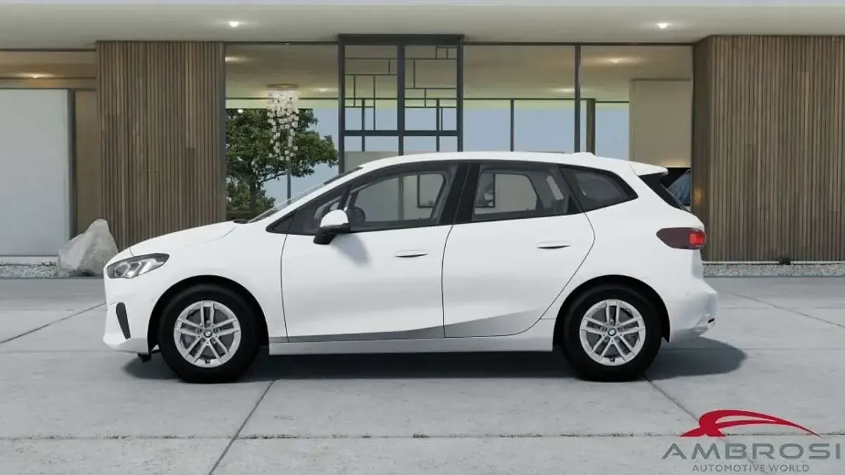 Nuova BMW 218 Active Tourer 150 CV (110 kW) 2025 Bianco Monovolume