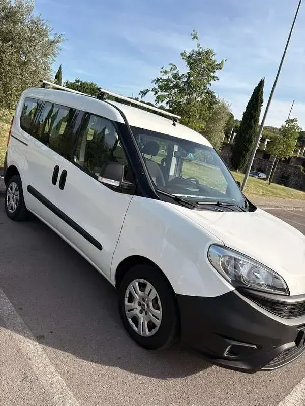 Usata Fiat Doblò 95 CV (69 kW) 2017 Bianco Monovolume