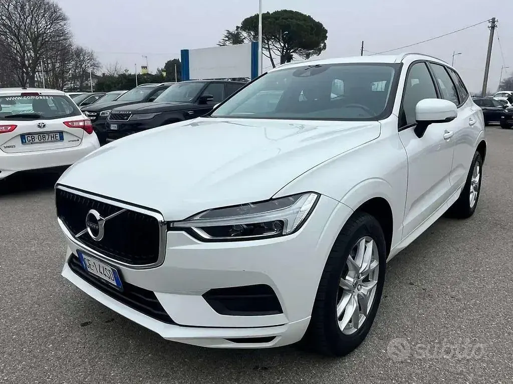 Usado Volvo XC60 Business Edition 197 CV (144 kW) 2021 Blanco SUV