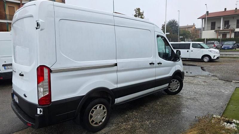 Usata Ford Transit Trend 170 CV (125 kW) 2021 Bianco / pastello Berlina