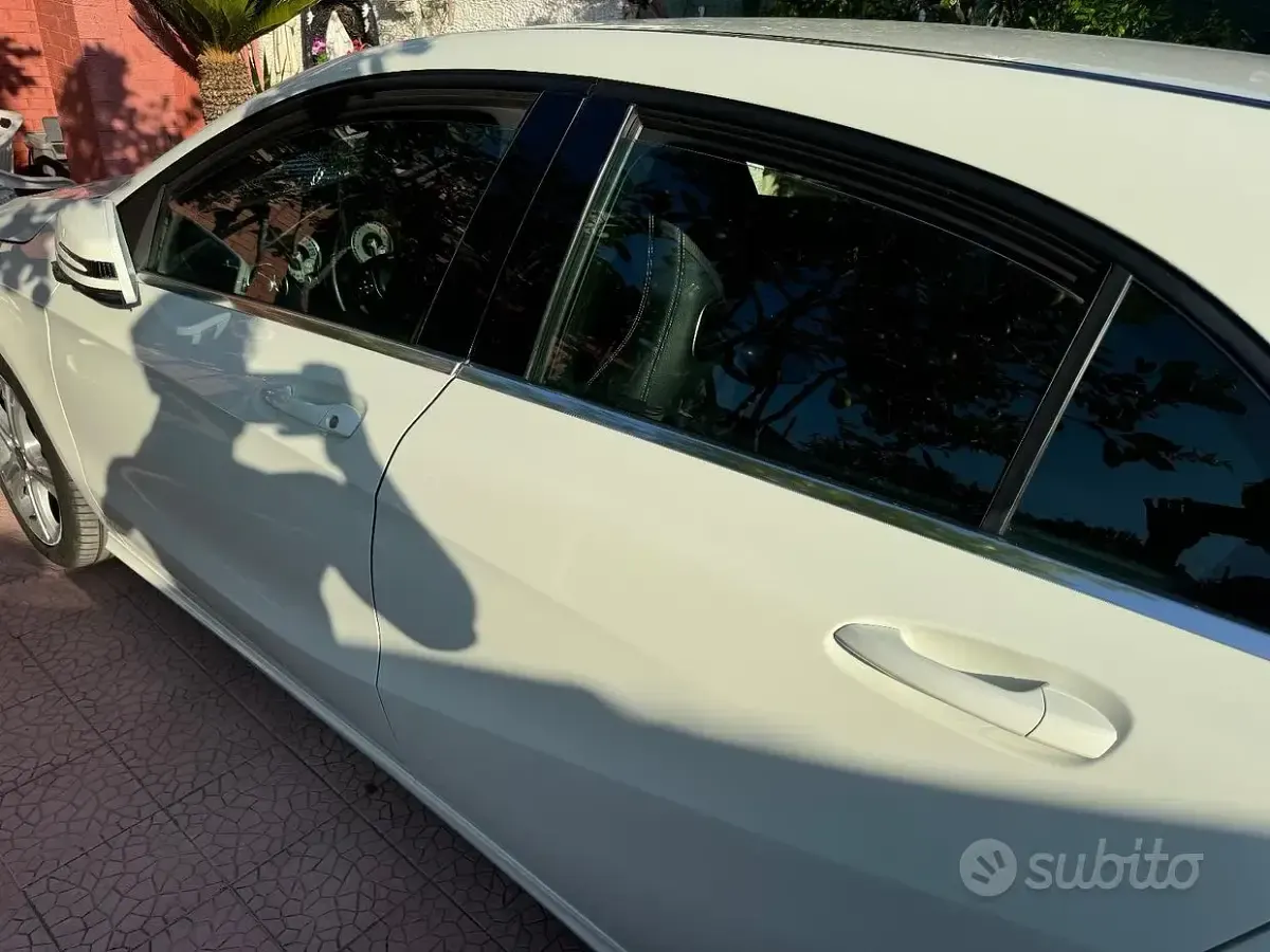 Usata Mercedes A180 122 CV (89 kW) 2014 Berlina