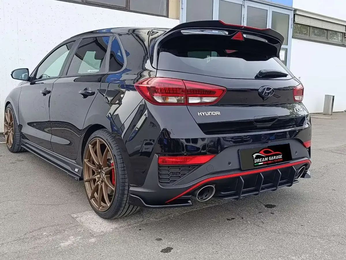 Usata Hyundai i30 N Performance 280 CV (205 kW) 2024 Nero Berlina
