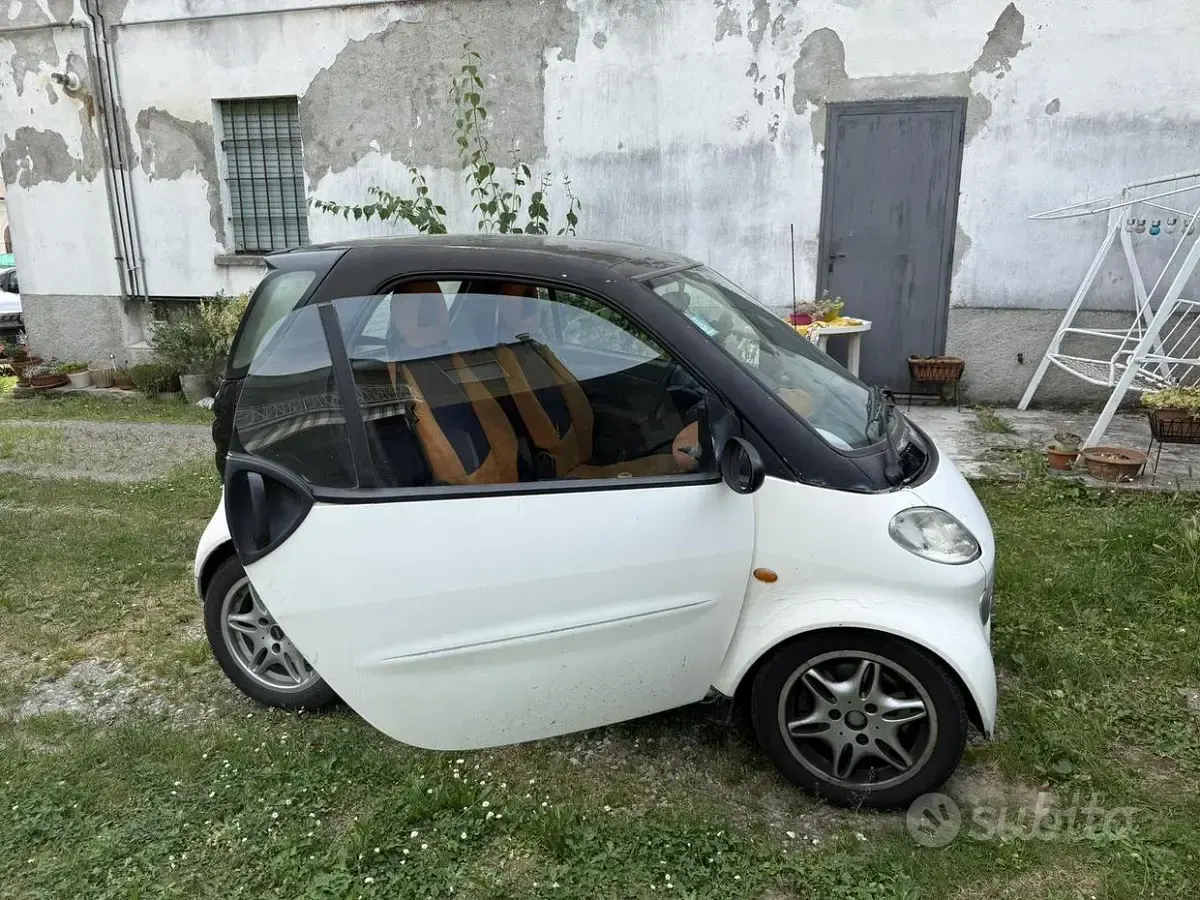 Usata Smart ForTwo Coupé 54 CV (39 kW) 2000 Bianco Coupé