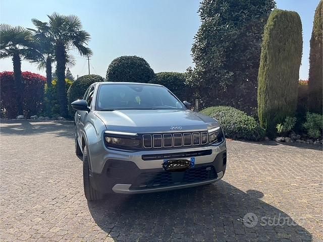 Usata Jeep Avenger EV Altitude 74 kW (101 CV) 2024 Grigio SUV