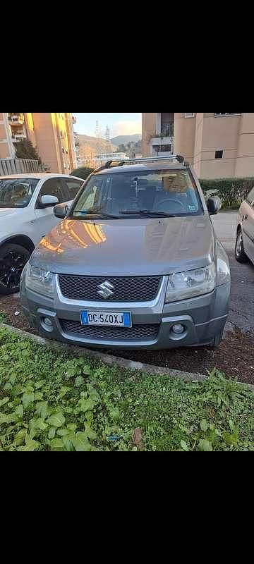 Usata Suzuki Grand Vitara 140 CV (102 kW) 2006 Grigio SUV