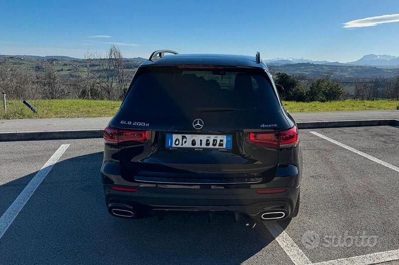 Usata Mercedes GLB200 Premium 150 CV (110 kW) 2023 Nero SUV