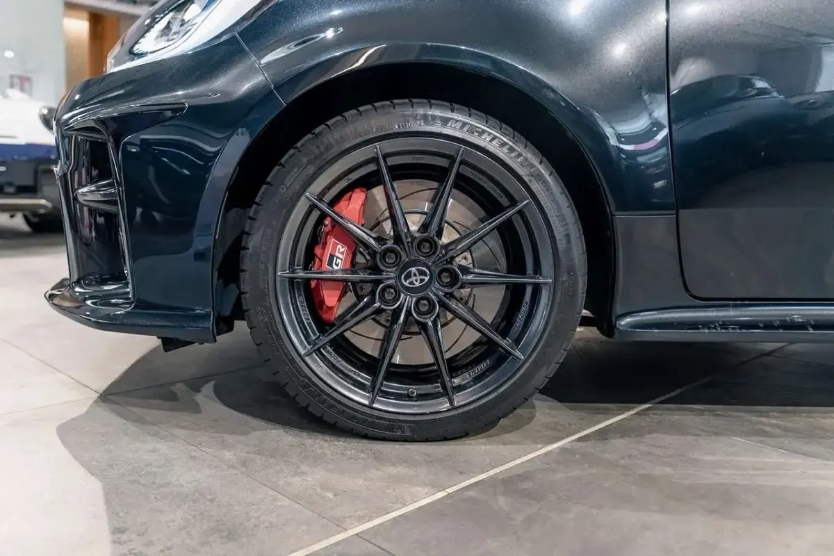 Usata Toyota Yaris 261 CV (191 kW) 2021 Nero Utilitaria