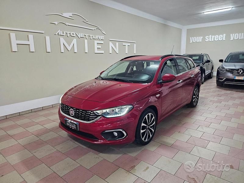 Usata Fiat Tipo Lounge 120 CV (88 kW) 2017 Rosso Station wagon