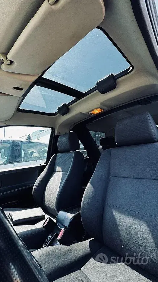 Usata Land Rover Freelander 109 CV (80 kW) 2004 Nero SUV