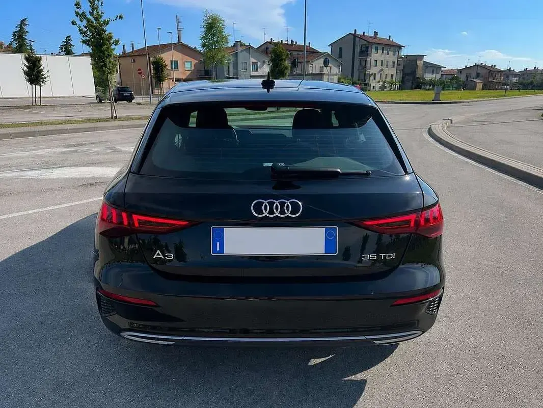 Usata Audi A3 Ambiente 150 CV (110 kW) 2022 Berlina