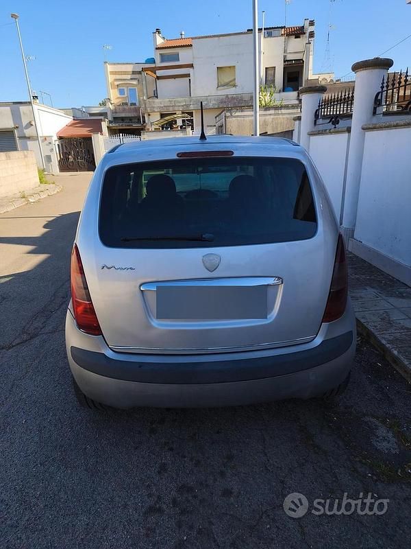 Usata Lancia Musa 70 CV (51 kW) 2006 Monovolume