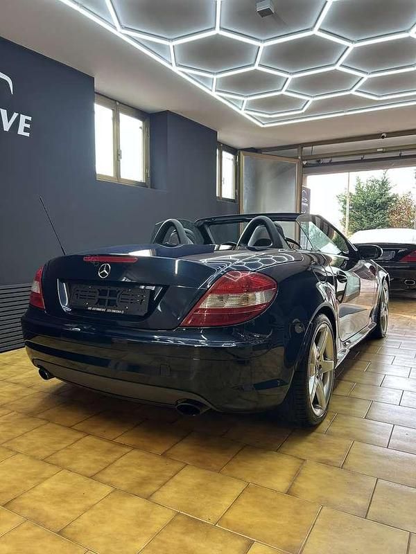 Usata Mercedes SLK350 AMG 272 CV (200 kW) 2005 Blu notte Cabrio
