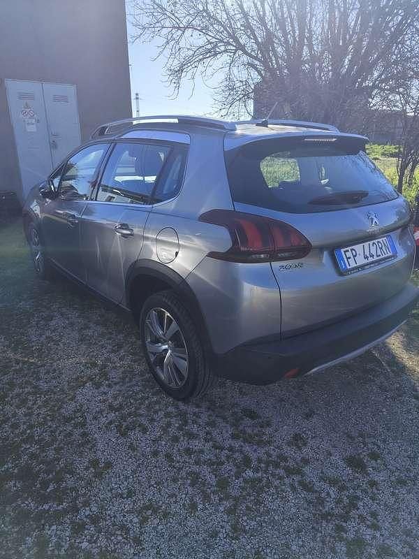 Usata Peugeot 2008 Allure 102 CV (75 kW) 2018 Grigio SUV