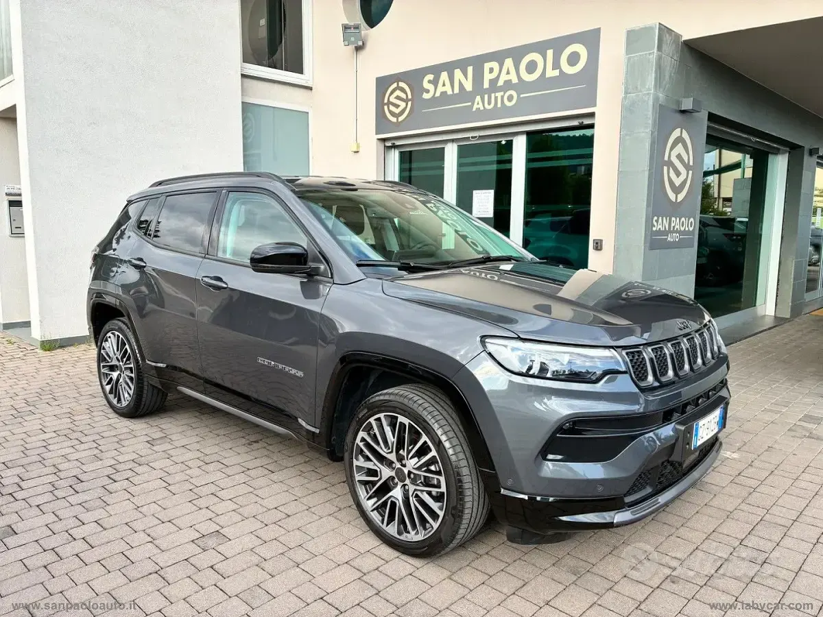 Usata Jeep Compass Summit 131 CV (96 kW) 2025 Grigio SUV