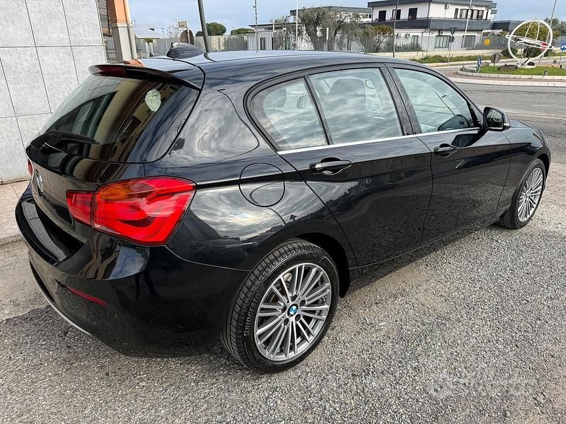 Usata BMW 116 Sport Line 115 CV (84 kW) 2019 Nero Utilitaria