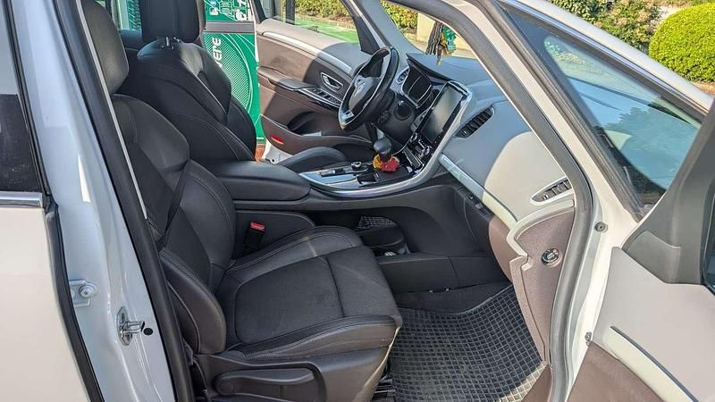 Usata Renault Espace 160 CV (117 kW) 2018 Monovolume
