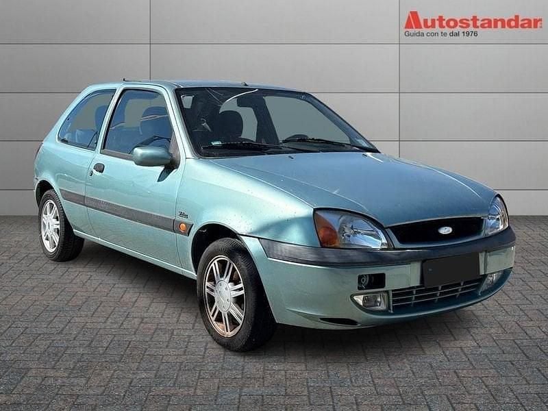 Usata Ford Fiesta Ghia 75 CV (55 kW) 2001 Blu Utilitaria
