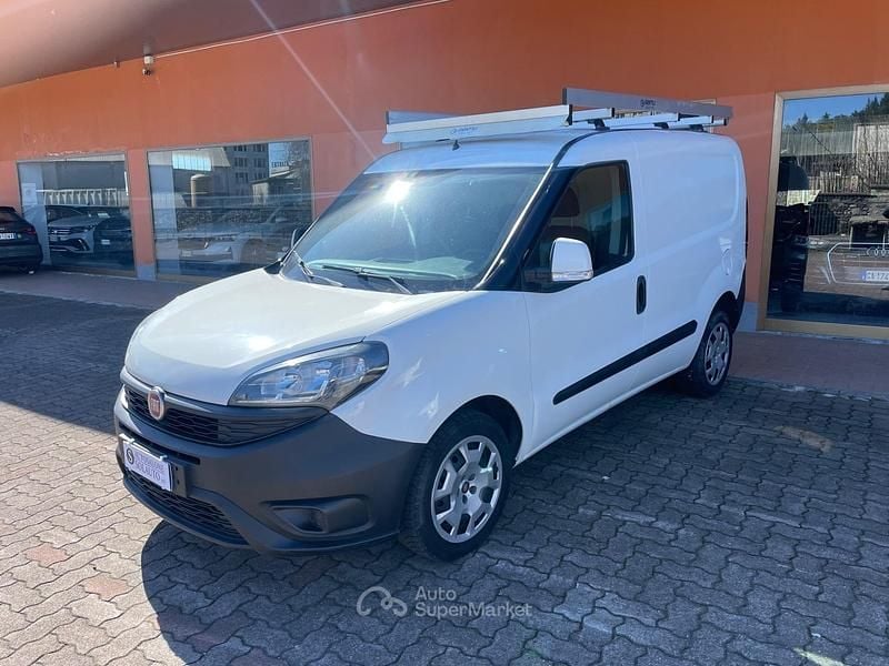 Usata Fiat Doblò 105 CV (77 kW) 2019 Bianco Monovolume