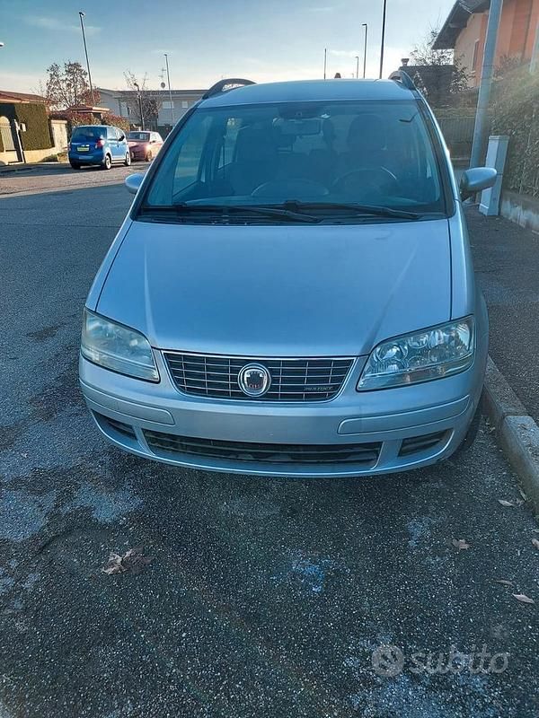 Usata Fiat Idea 2009 Grigio Monovolume