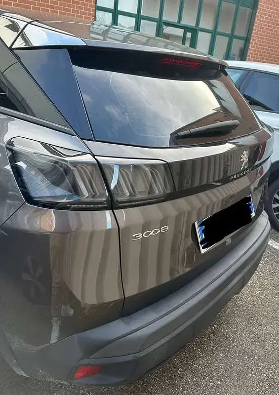 Usata Peugeot 3008 Allure 131 CV (96 kW) 2021 SUV