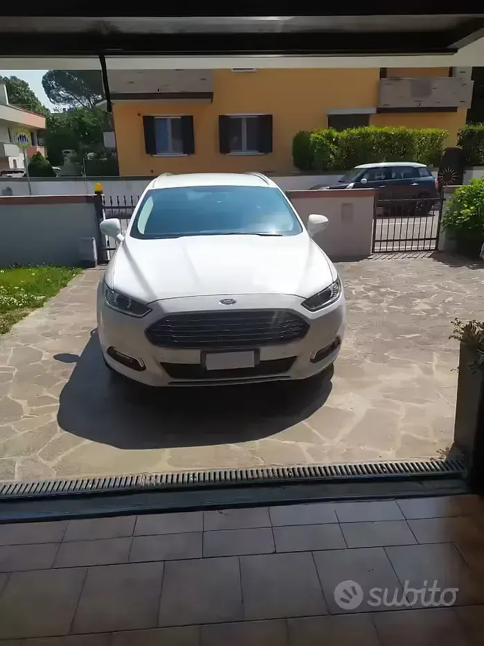 Usata Ford Mondeo Titanium 150 CV (110 kW) 2016 Bianco Station wagon