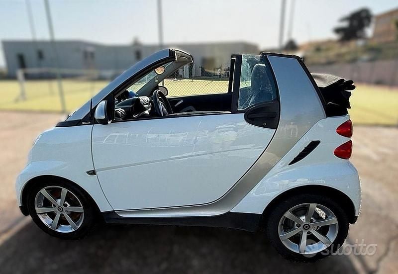 Usata Smart ForTwo Cabrio Pulse 71 CV (52 kW) 2010 Bianco Cabrio